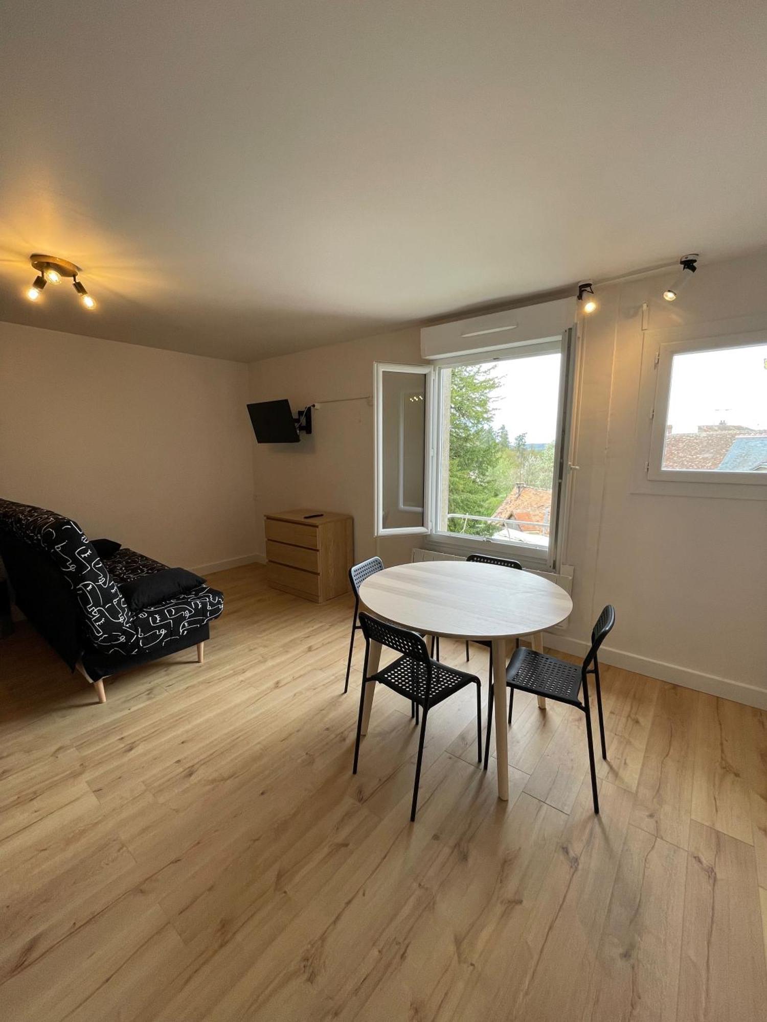 Meuble De Tourisme Dans Parc Arbore 1000M2 - Sejour-La-Roche Eperon La Roche-Posay Bilik gambar